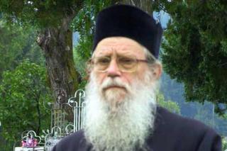 Parastas pentru părintele Mina Dobzeu, la Huşi