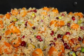 Salată de quinoa cu dovleac
