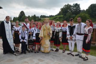 Liturghie arhierească la Vicovu de Jos: „Este de neînchipuit hărnicia și credința dumneavoastră”