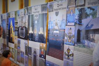 (Video) Expoziția „Temple și sinagogi din România” a ajuns la Iași