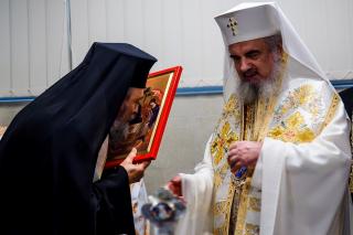 (Foto) Părintele Patriarh Daniel a sfințit Cantina „Sfântul Stelian” a Arhiepiscopiei Sibiului