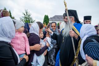 Mitropolitul Moldovei, la Mănăstirea Hadâmbu: „Nașterea și creșterea de prunci este cariera cea mai aleasă, cea mai înaltă”