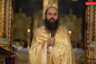(Video) „Fac politică, fac politica familiei și mă bucur de lucrul acesta!” - Arhim. Hrisostom Rădășanu