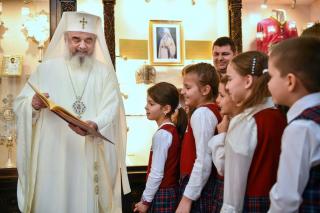 Educația – lumină pentru viață şi bucurie de Centenar