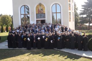 Întruniri preoţeşti în protopopiatele Buhuși şi Sascut