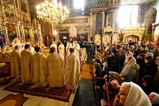 Prima Liturghie arhierească de hramul Sfintei Parascheva