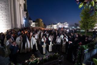Hramul Sfintei Parascheva: 23.000 de pelerini au străbătut „Calea Sfinților” la Iași
