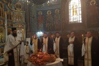 Rugăciuni pentru victimele incendiului de la Colectiv