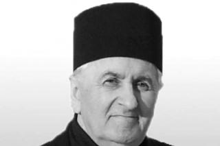 S-a strămutat la cele veşnice Părintele Dimitrie Isopescu, Consilierul mitropoliţilor Iustin Moisescu, Teoctist Arăpaşu şi Daniel Ciobotea
