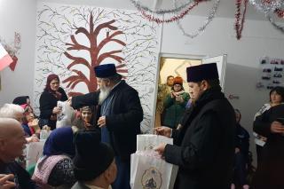 Filantropie pentru nevoiaşi în Episcopia Huşilor