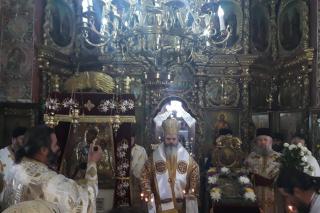 PS Ignatie: „Trebuie să le vorbiți copiilor despre cine a fost Sfântul Nicolae, ce a făcut el! Altfel, în mintea copilului se naște un personaj imaginar, inventat de părinți!”
