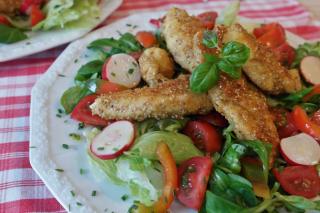 Salată mixtă cu piept de pui