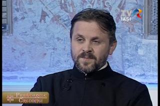 (Video) „În Iordan Botezându-te Tu Doamne” - Pridvoarele Credinței