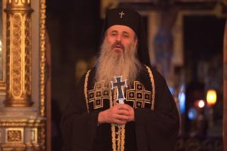 IPS Mitropolit Teofan: „Dumnezeu, în milostivirea Sa, privește la omul cel păcătos care regretă ce a făcut”