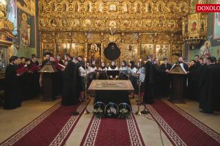 (Video) Corurile „Sfântul Ioan Damaschin” și „Buna Vestire” - Fragment din Prohodul Domnului