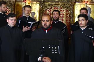 (Video) Grupul psaltic „Andrei Șaguna” - „Înfricoșatu-s-a pământul”, irmos calofonic