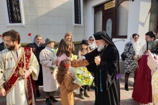 Slujiri arhierești la Bacău și la Huși