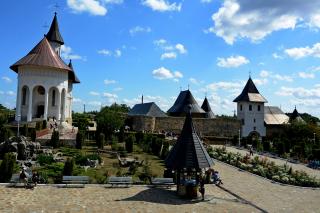 Acţiune filantropică la Mănăstirea Hadâmbu