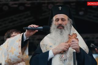 (Video) Înaltpreasfințitul Teofan, Mitropolitul Moldovei și Bucovinei: „Procesiunea în Biserică este o formă de mărturisire”