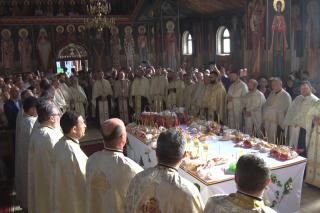 (Video) Biserica „Binecredinciosul Ștefan cel Mare și Sfânt” și-a serbat hramul – a început Festivalul „Gavriil Musicescu”, ediția VII-a