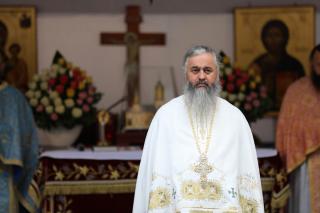 (Video) „Maica Domnului ne învață să ne ascultăm și să ne înțelegem copiii” – Arhim. Dumitru Cobzaru