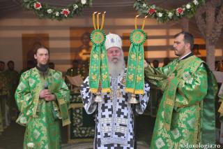 Mitropolitul Banatului a slujit la Schitul „Sfântul Ioan Iacob de la Neamț” din Crăiniceni - Horodiștea