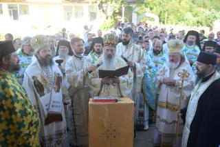 Biserica Schitului Pocrov - Neamț a fost resfinţită