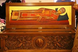 Racla cu moaștele Sfântului Ierarh Dionisie, Episcopul Cetății Albe-Ismail