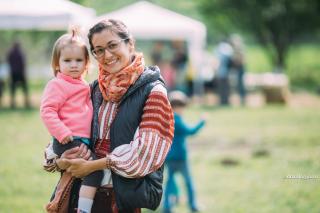 Cine ar putea vreodată s-o înlocuiască pe mama?