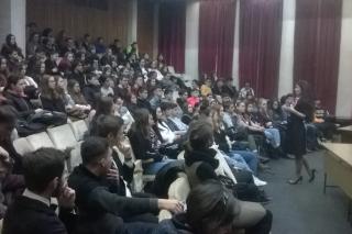 „Adolescența - comunicare și acceptare”, la Suceava