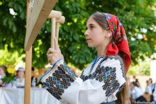 (Audio) „Cum îmi sabotez propria viață comparându-mă cu alții?” – Arhim. Hrisostom Rădășanu