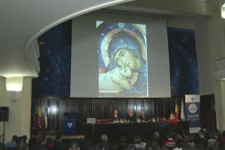 (Video) Crăciunul – de la Taina Nașterii Domnului la cumpărăturile frenetice și darurile ostentative