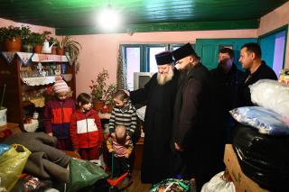 Daruri pentru nevoiași din partea Mănăstirii Hadâmbu