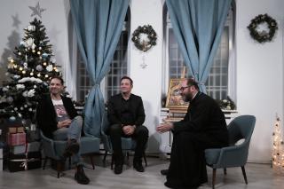 (Video) Dan Negru, Daniel Buzdugan și Părintele Constantin Necula, un dialog despre Crăciunul de ieri și de azi