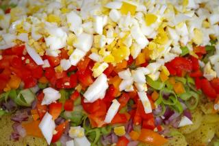 Salată de legume cu ou