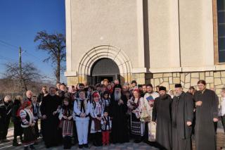 Al cincilea copil al părintelui Iulian Asandei, botezat de IPS Mitropolit Teofan