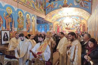 Liturghie arhierească în Parohia Dobrina din Huşi