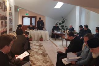 Întâlnirea membrilor Consiliului eparhial al Arhiepiscopiei Romanului și Bacăului