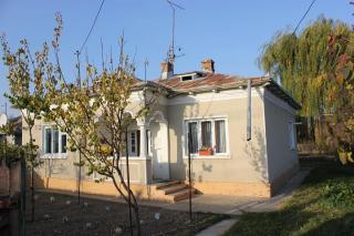 Casa părintelui Bejan de la Hârlău