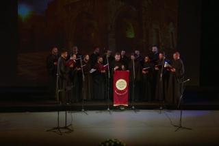 (Video) Axionul Adormirii Maicii Domnului, glas 1, de Dimitri El-Murr – Corul Theotokos