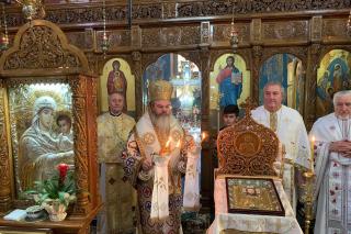 Liturghie arhierească la Biserica „Adormirea Maicii Domnului” din Târgu Neamţ