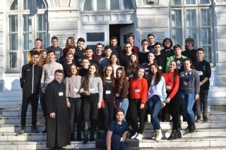 Întrunire a tinerilor la Colegiul Național „Gheorghe Roșca Codreanu” din Bârlad