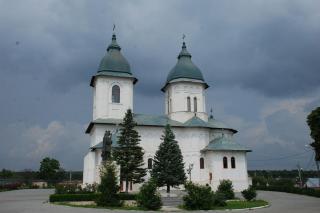 Donaţie importantă a Episcopiei Huşilor pentru Spitalul Judeţean de Urgenţă Vaslui