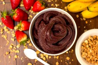 Cremă de miere cu cacao