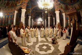 (Foto) Bucuria Învierii Domnului la Mănăstirea Sihăstria