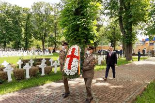 Ceremoniale dedicate eroilor neamului la Piatra Neamţ şi la Iaşi