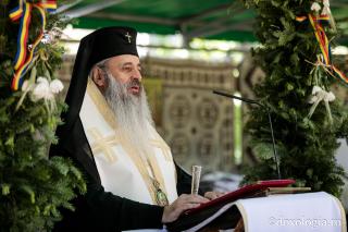 IPS Teofan: „Părintele Arhiepiscop Pimen ne va lipsi multora dintre cei care încă suntem în valea plângerii acestei lumi”