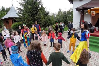 Ziua Copilului, marcată în două parohii băcăuane