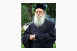Arhimandritul Mina Dobzeu va fi pomenit la Huşi