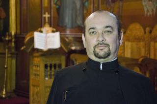 (Video) „Izvorul de apă vie” este Dumnezeu sau omul? – Explicații la Evanghelia Duminicii Pogorârii Sfântului Duh